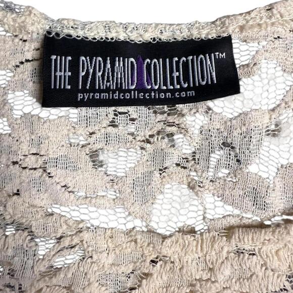 The Pyramid Collection Cream Lace Tank – Size XL - Picture 3 of 6